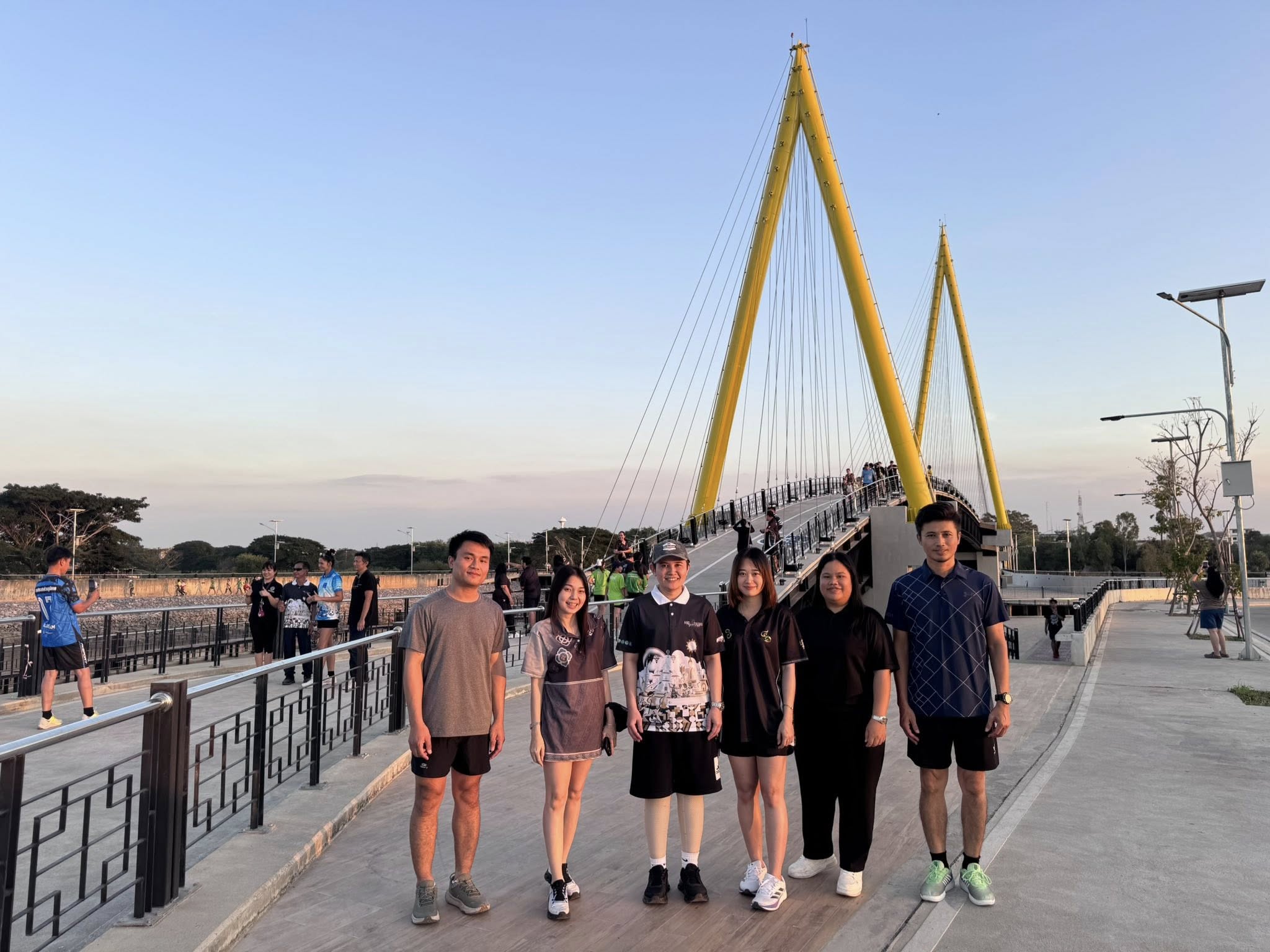 title - ส.ป.ก.อ่างทอง เข้าร่วม ผู้ว่า ฯ อ่างทองพาสำรวจเส้นทาง Walk RUN ริมคลองลำท่าแดง ทำเลใหม่เหมาะออกกำลังต้านโรค